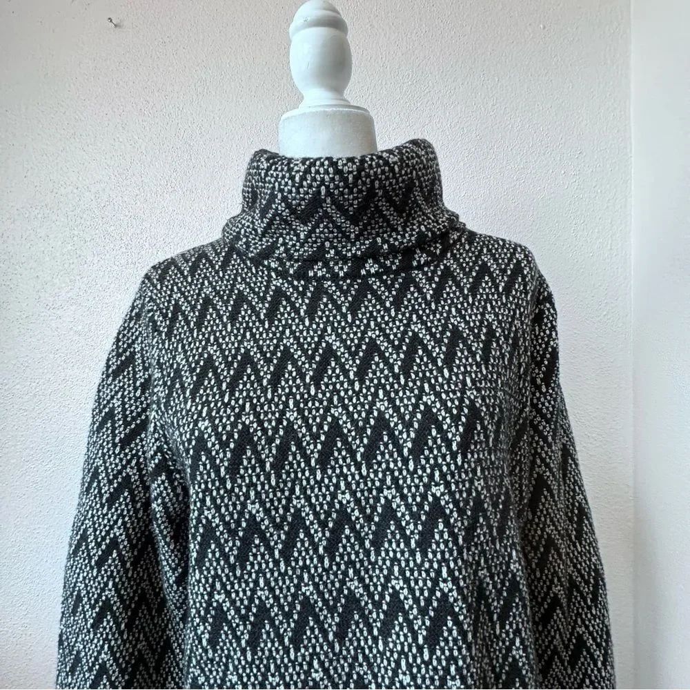 Ellen Tracy Turtleneck Sweater Black White Chevron SZ XL - Picture 4 of 15